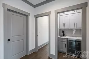 8159 Fairview Rd, Charlotte, NC 28226 - Photo 42