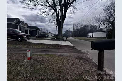 1838 Gay Street, Statesville, NC 28625 - Photo 4