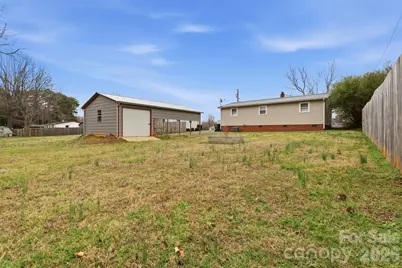 736 E 11th Street, Newton, NC 28658 - Photo 30