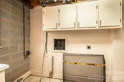 1063 4th Avenue Drive NW, Hickory, NC 28601 - Photo 36