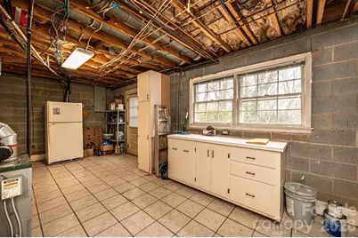 1063 4th Avenue Drive NW, Hickory, NC 28601 - Photo 34