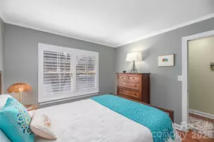 252 Wash Creek Dr, Hendersonville, NC 28739 - Photo 16