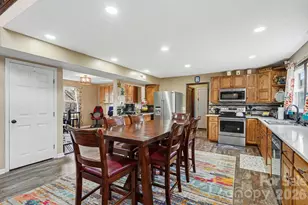 3361 47th Ave Pl NE, Hickory, NC 28601 - Photo 10