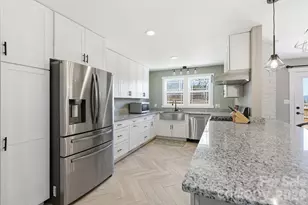 2269 Drexel Heights St, Morganton, NC 28655 - Photo 2