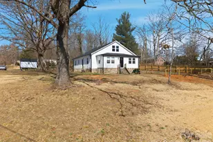2269 Drexel Heights St, Morganton, NC 28655 - Photo 16