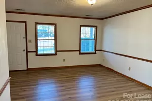 1732 Lenora Cir, Lincolnton, NC 28092 - Photo 2