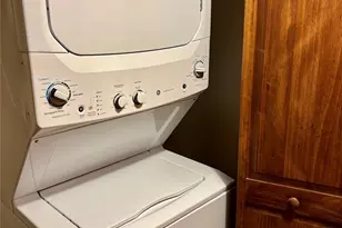 235 E Main St, Lincolnton, NC 28092 - Photo 8