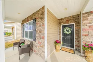 2683 Southern Trace Dr, Waxhaw, NC 28173 - Photo 2