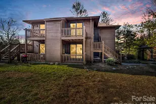 520 Courtwood Ln, Hendersonville, NC 28739 - Photo 1