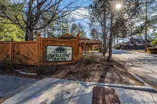 520 Courtwood Ln, Hendersonville, NC 28739 - Photo 10