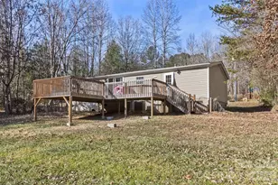 142 River Breeze Dr, Morganton, NC 28655 - Photo 2