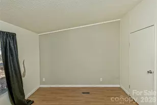 142 River Breeze Dr, Morganton, NC 28655 - Photo 14