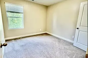 3608 Danvers St, Charlotte, NC 28213 - Photo 10