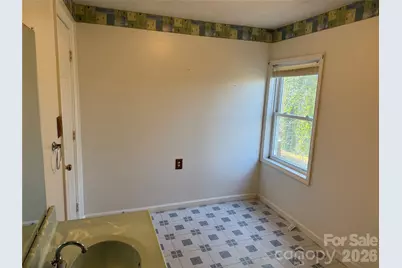 628 Hidden View Loop, Marion, NC 28752 - Photo 34