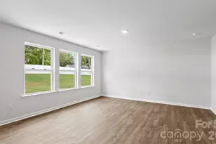 105 Lauren Ln, Hendersonville, NC 28792 - Photo 10