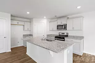 105 Lauren Ln, Hendersonville, NC 28792 - Photo 6