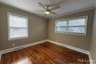 1422 Orvis St, Charlotte, NC 28216 - Photo 22