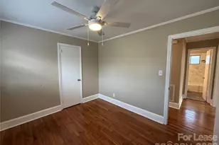 1422 Orvis St, Charlotte, NC 28216 - Photo 14