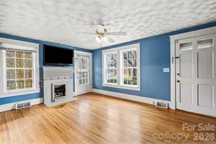 1409 Venus St, Kannapolis, NC 28083 - Photo 2