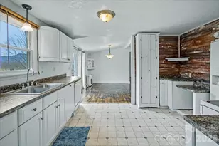 170 Styles Rd, Burnsville, NC 28714 - Photo 10