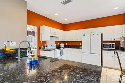 9533 Autumn Applause Drive, Charlotte, NC 28277 - Photo 14