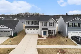 5141 Rustling Pnes Ct, Charlotte, NC 28215 - Photo 2