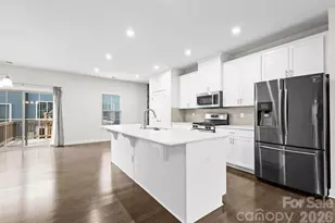 1835 Shumard Ln, Charlotte, NC 28205 - Photo 2