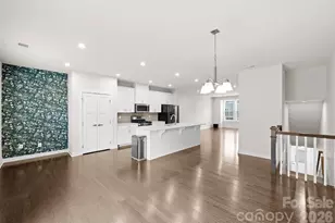 1835 Shumard Ln, Charlotte, NC 28205 - Photo 12