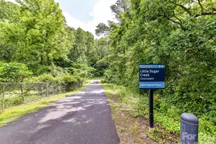 2401 Wensley Dr, Charlotte, NC 28210 - Photo 20