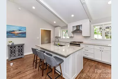 2401 Wensley Drive, Charlotte, NC 28210 - Photo 4