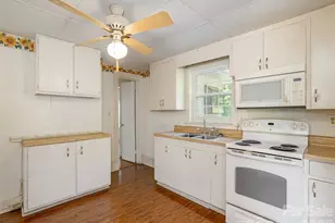 34 Lockhart Rd, Tryon, NC 28782 - Photo 12