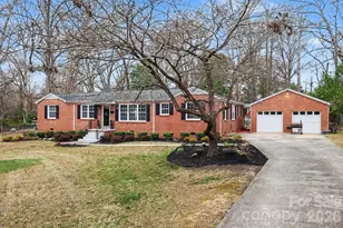 704 Marion Sims Dr, Lancaster, SC 29720 - Photo 2