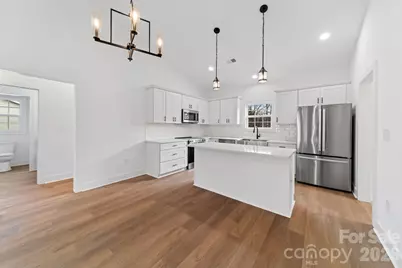 412 S Hill Street, Gastonia, NC 28052 - Photo 6