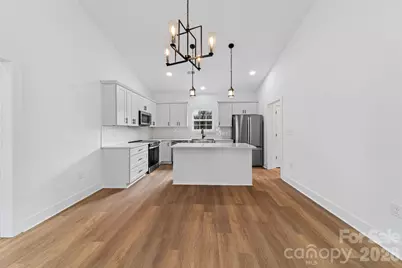 412 S Hill Street, Gastonia, NC 28052 - Photo 32