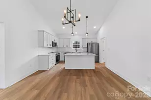 412 S Hill St, Gastonia, NC 28052 - Photo 32