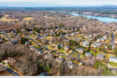 308 41st Avenue Place NW, Hickory, NC 28601 - Photo 48