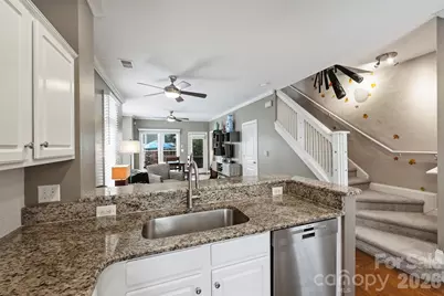 1073 Park West Drive, Charlotte, NC 28209 - Photo 8