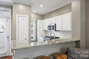 1073 Park West Dr, Charlotte, NC 28209 - Photo 6