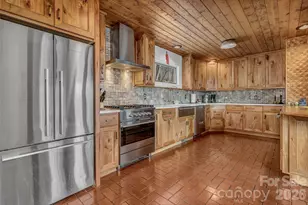 346 Lucky Ln, Clyde, NC 28721 - Photo 8