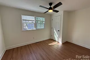 321 S Weldon St, Gastonia, NC 28052 - Photo 16