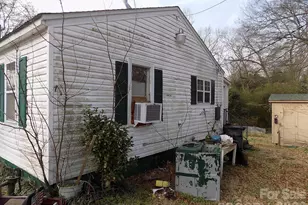 415 S Maple Street S, Dallas, NC 28034 - Photo 2