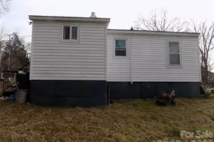 415 S Maple Street S, Dallas, NC 28034 - Photo 4