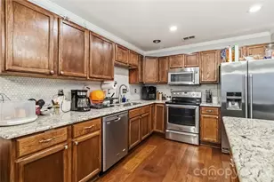 4566 Antelope Ln, Charlotte, NC 28269 - Photo 14