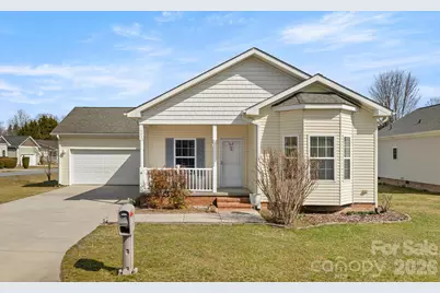 403 Sassafras Drive, Hendersonville, NC 28739 - Photo 2