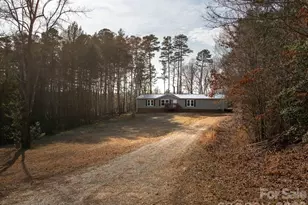 3013 Bonnie Ln, Hildebran, NC 28637 - Photo 4