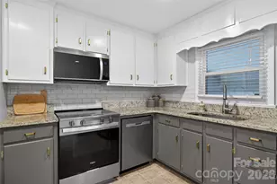 3400 Driftwood Dr, Charlotte, NC 28205 - Photo 8