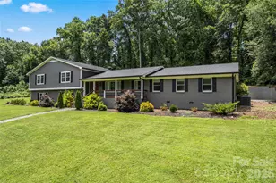 108 Brookmeade Dr, Statesville, NC 28625 - Photo 4
