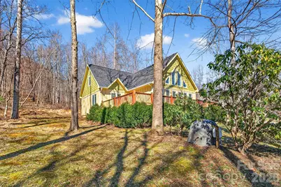 741 Blue Ridge Drive N, Marion, NC 28752 - Photo 2