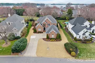 7604 Windaliere Dr, Cornelius, NC 28031 - Photo 32