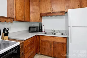 308 Melody Cir, Swannanoa, NC 28778 - Photo 14